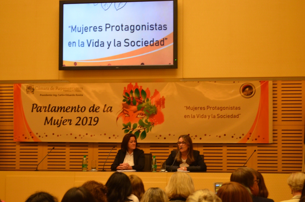 Comenzó la edición 2019 del Parlamento de la Mujer 1 2 - DSC 0099 - 1