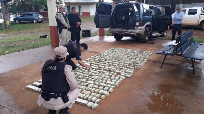 Corpus: secuestraron marihuana valuada en más de 4 millones de pesos 1 2 - 25119 1 - 1