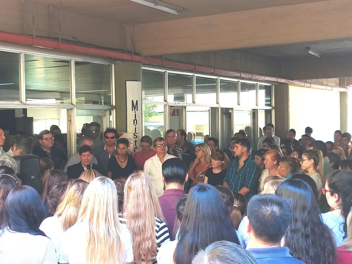 Salud Pública recibió al flamante ministro Oscar Alarcón 1 2 - recibimiento del flamante ministro 1 scaled - 1