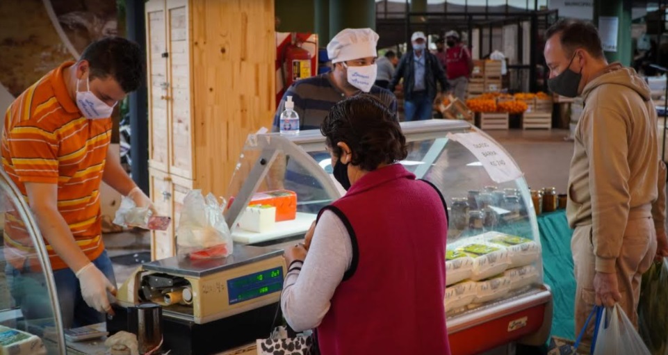 Carnes, frutas, verduras, artesanías: las ofertas del Mercado Concentrador de Posadas hasta el este sábado 1 2 - Mercado Zonal Posadas - 1