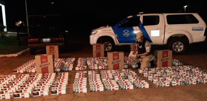 Eldorado y Puerto Iguazú: incautaron cargamentos de cigarrillos valuados en más de un millón de pesos 1 2 - Cargamento de cigarrillos 1 1 - 1