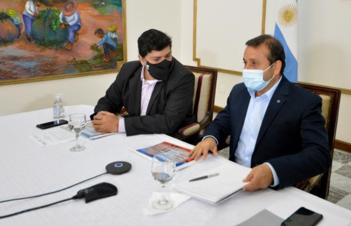 Herrera Ahuad y el ministro Bauer anunciaron nuevas becas para el área de cultura 1 2 - Herrera Ahuad y Schuap - 1