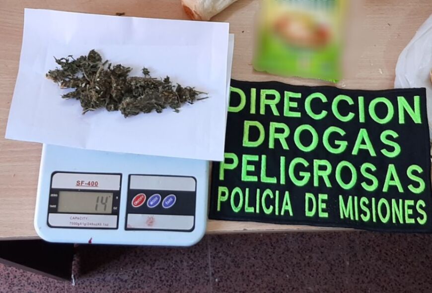 Intentaron ingresar marihuana oculta en una vianda para un detenido en una comisaría de Posadas 1 2 - Peso de la marihuana - 1
