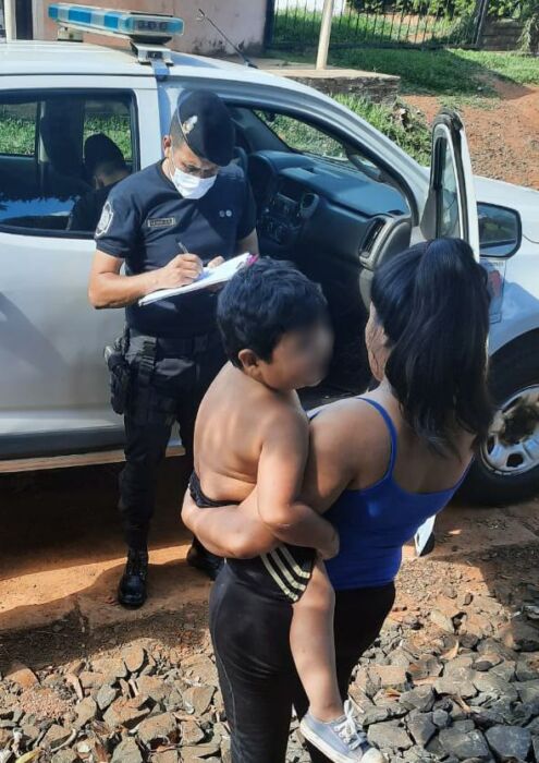 Resguardaron a un niño extraviado y ubicaron a su madre en Posadas 1 2 - WhatsApp Image 2020 10 31 at 18.10.48 - 1