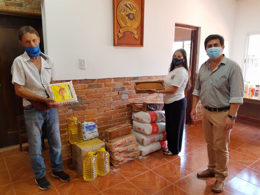 Arce entregó insumos a emprendedores de General Urquiza y Santo Pipó 6 12 - Entrega de insumos 6 - 11