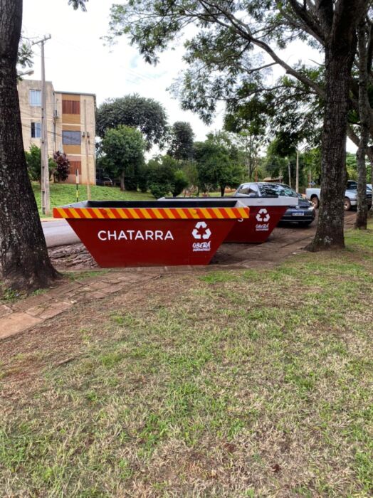 “Oberá Sustentable”: instalaron volquetes para residuos plásticos y chatarra en diferentes puntos de la ciudad 1 2 - Volquetes 2 - 1