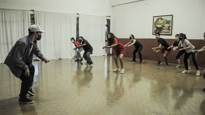 Con diversas propuestas y gran éxito, "Cultura en Movimiento" desembarcó en Jardín América 1 2 - Cultura en Movimiento 2 1 - 1