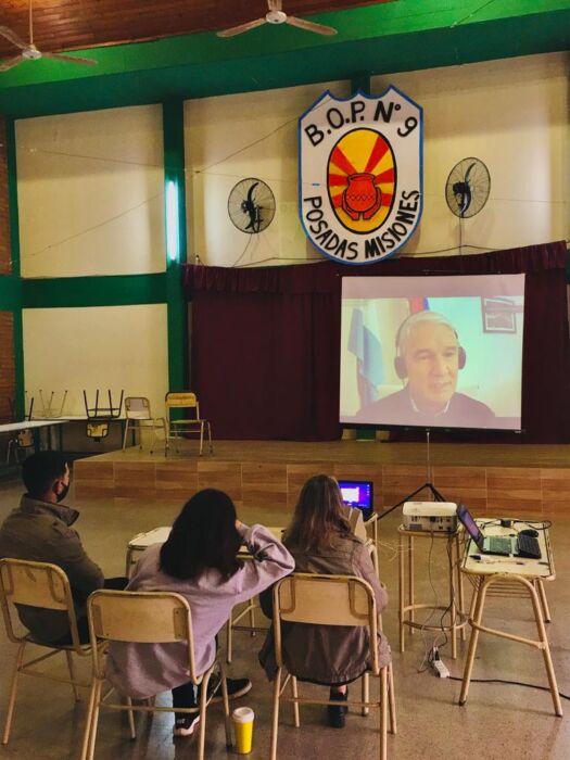 En el encuentro provincial, los centros de estudiantes tomaron la posta en la defensa de sus derechos 1 2 - encuentro de centros de estudiantes 2 - 1