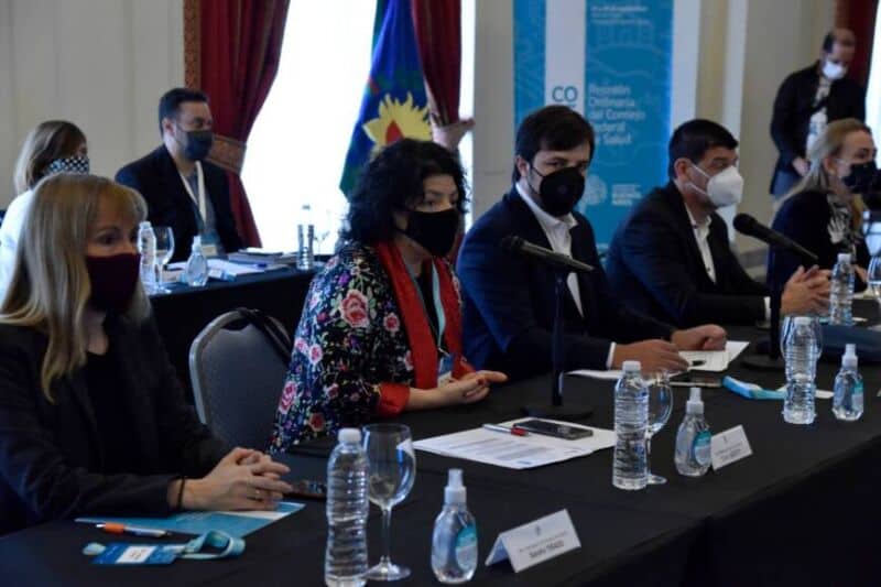 Argentina lleva 17 semanas consecutivas de descenso de casos de coronavirus 1 2 - cofesa - 1