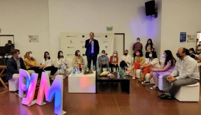 Estudiantes debatieron sobre la educación en el Parlamento Juvenil del Mercosur 1 2 - Educacion 2 - 1