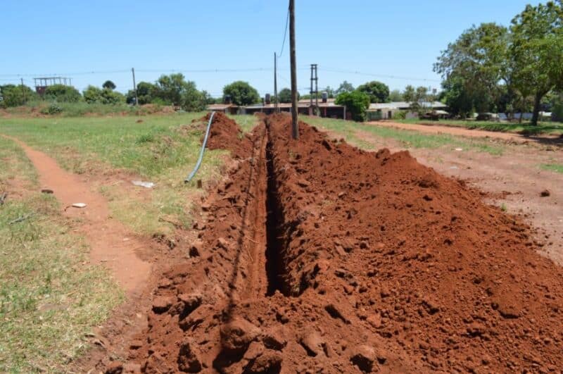 Comenzaron las obras de extensión de red de agua en el barrio Santa Cecilia de Posadas 1 2 - WhatsApp Image 2022 01 17 at 16.13.57 - 1