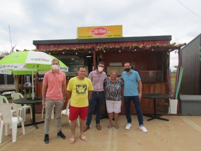 Con el apoyo del Municipio, emprendedores abrieron su local gastronómico en Costa Sur 1 2 - apertura comercio Costa Sur 1 - 1