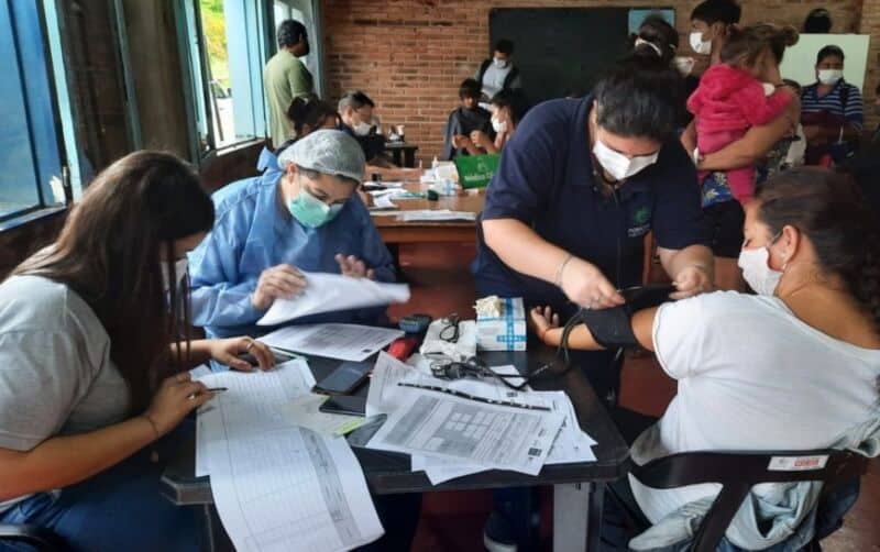 El operativo integral de salud se desplegó en el barrio Cruz del Sur de Posadas 2 4 - IMG 20220323 WA0065 - 3