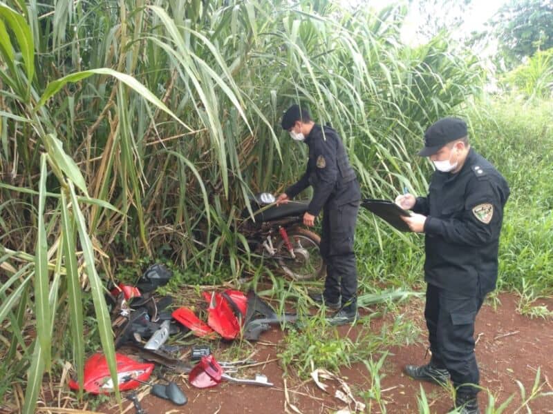 Salto Encantado: arrestaron a un joven y recuperaron una moto robada Aristóbulo del Valle 1 2 - WhatsApp Image 2022 03 20 at 17.10.08 - 1