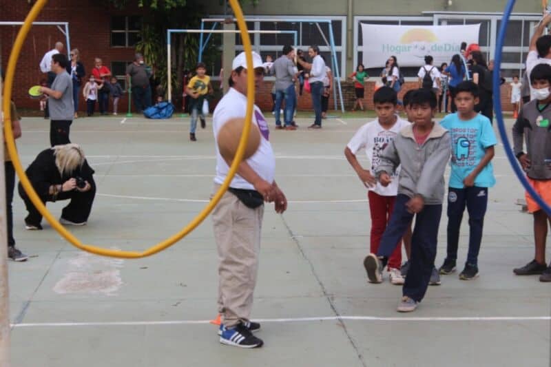 La “Kermese del Hogar de Día” y el “Concejo Sale a la Cancha” reunieron a unos 800 niños, adolescentes y adultos 3 6 - Kermes y concejo sale a la cancha 4 - 5