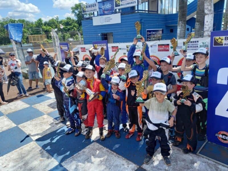 La Federación Misionera de Automovilismo Deportivo cumple 45 años 3 6 - femad 4 - 5