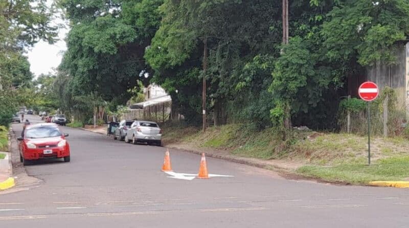 Modificaron el sentido de circulación de calle Rocamora en Posadas 1 2 - semaforos 2 - 1