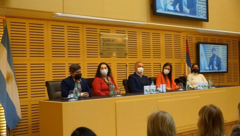 Concientizaron en la Legislatura sobre la higiene menstrual 3 6 - SALUD MENSTRUAN 3 - 5