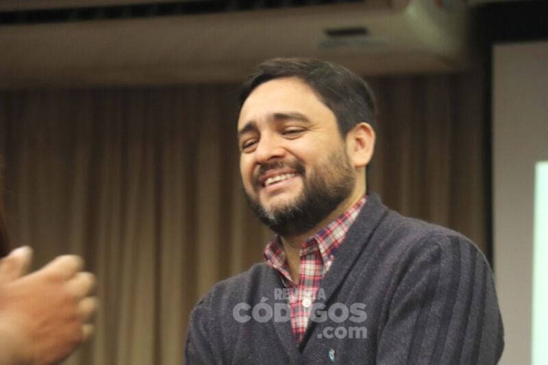 Garrido, candidato a decano de Humanidades: “Apuntamos a una facultad autónoma y participativa” 3 6 - garrido y elecciones humanidades 2 - 5