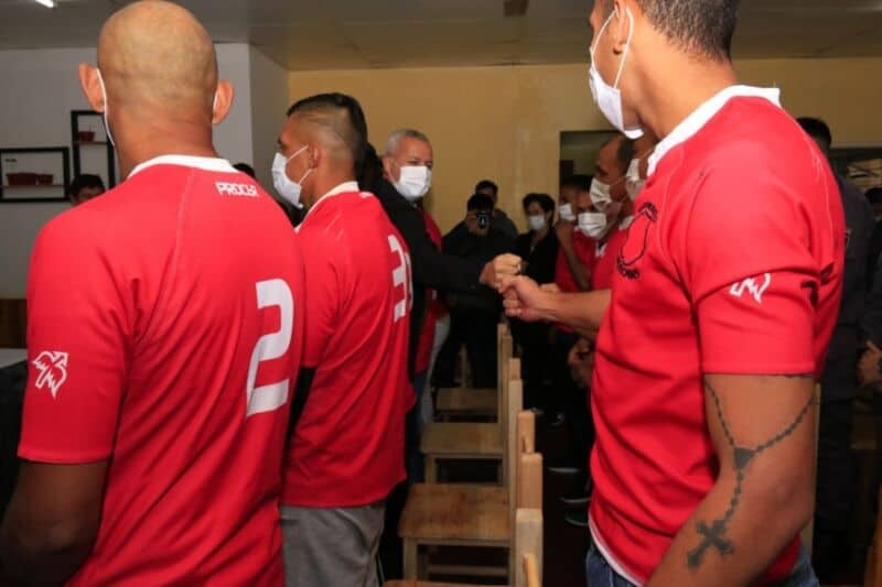 Equipo de rugby penitenciario participará de torneo de la Urumi 1 2 - los toros 5 - 1