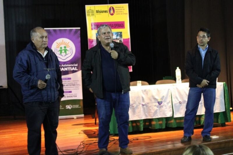 Puerto Esperanza vivió la Jornada Regional de Abordaje de las Adicciones 1 2 - Esperanza Abordaje 1 - 1