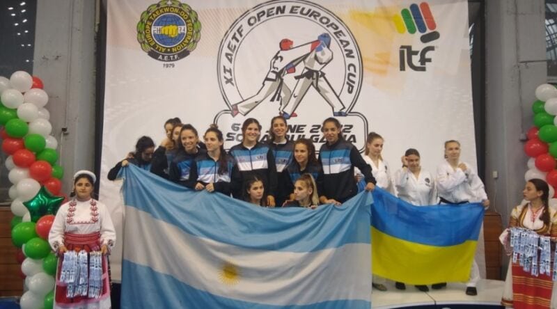 Taekwon-Do: la posadeña Gisela Larrosa y un cierre a pura medallas en la Eurocopa de Bulgaria 1 2 - Medallista 1 1 - 1