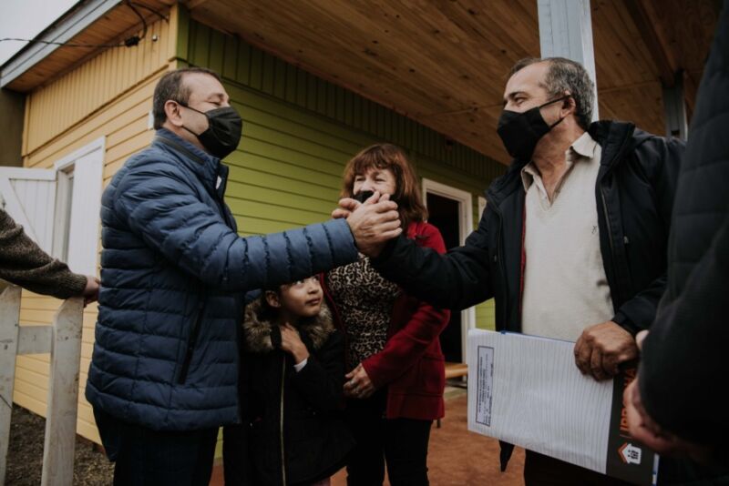 Herrera Ahuad encabezó la entrega de casi 200 viviendas en Itaembé Guazú 11 22 - entrega de viviendas 1 - 21