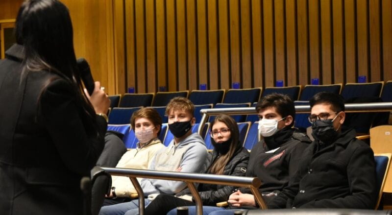 Estudiantes de abogacía profundizaron sus conocimientos en la Legislatura 9 18 - estudiantes en la legislatura 10 - 17