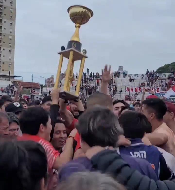 Liga Posadeña: Guaraní venció a La Picada y gritó campeón 2 4 - gaf 2 - 3