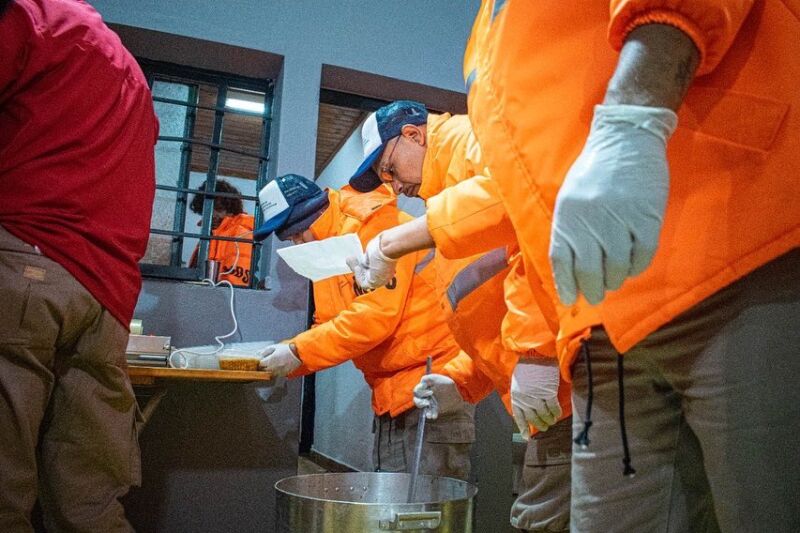 Operativo en red: intensifican recorridas para asistir a personas afectadas por la ola polar 5 10 - operativo 6 - 9