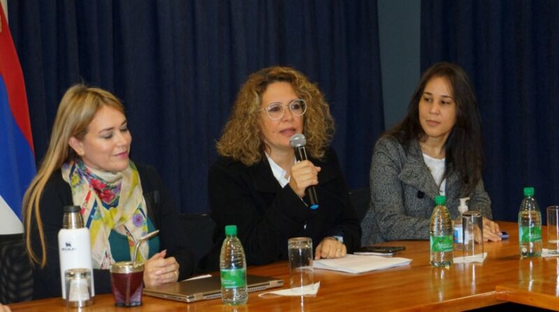 Legislatura: brindaron una charla por el Día del Psicólogo Social 3 6 - psicologo 3 - 5