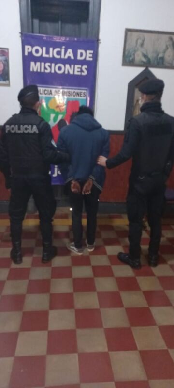 Golpeó a una joven para robarle el celular y terminó tras las rejas 1 2 - WhatsApp Image 2022 07 17 at 2.24.30 PM - 1