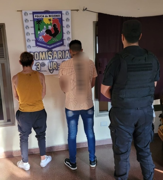 Posadas: fueron detectados por las cámaras del 911 cuando golpeaban y robaban a un transeúnte 2 4 - camaras 3 - 3