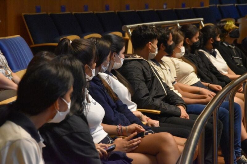 Docentes de la EPET 2 destacaron que sus estudiantes “se sintieron protagonistas de todo” tras visitar Legislatura 3 6 - legislatura 12 - 5