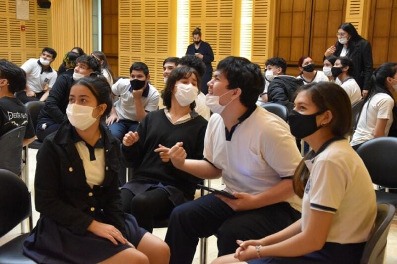 Docentes de la EPET 2 destacaron que sus estudiantes “se sintieron protagonistas de todo” tras visitar Legislatura 8 16 - legislatura 5 1 - 15