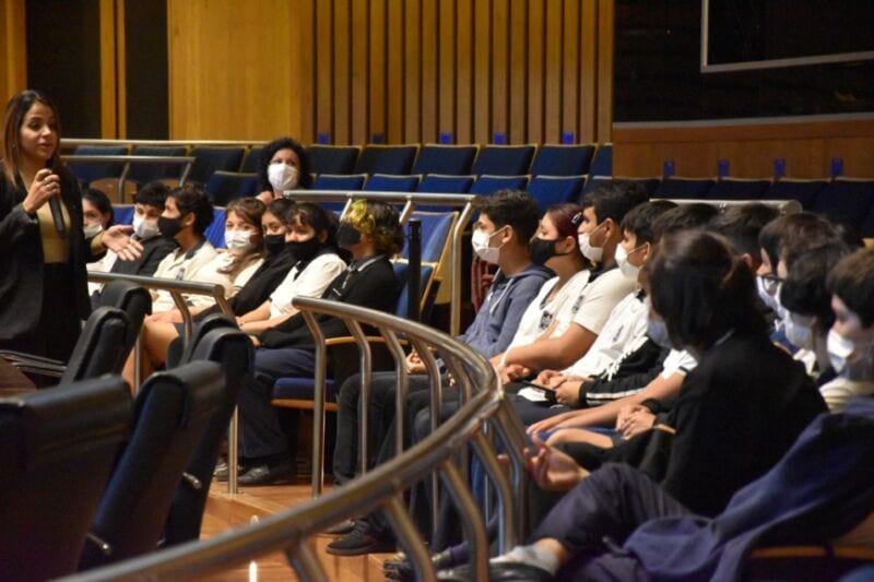 Docentes de la EPET 2 destacaron que sus estudiantes “se sintieron protagonistas de todo” tras visitar Legislatura 5 10 - legislatura 9 - 9
