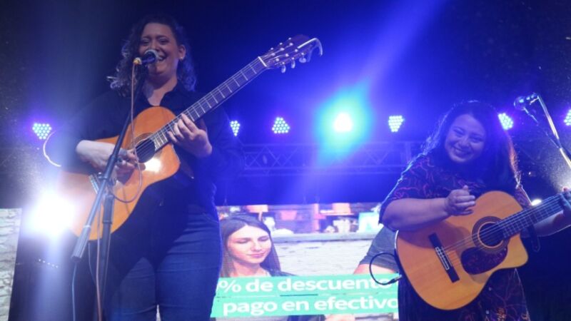 Posadas disfrutó de una noche folklórica en el ciclo de festivales de invierno 2 4 - posadas 5 3 - 3