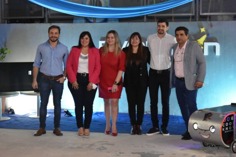 Gran convocatoria en la Pre-Gala de la Escuela de Robótica 2 4 - pre gala 4 - 3