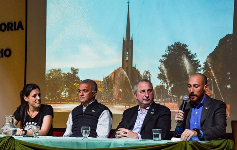 Capacitaron a emprendedores turísticos de la Zona Centro y del Alto Uruguay 5 10 - Capacitaron a emprendedores turisticos 11 - 9