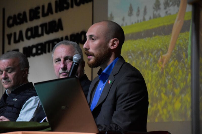 Capacitaron a emprendedores turísticos de la Zona Centro y del Alto Uruguay 10 20 - Capacitaron a emprendedores turisticos 8 - 19
