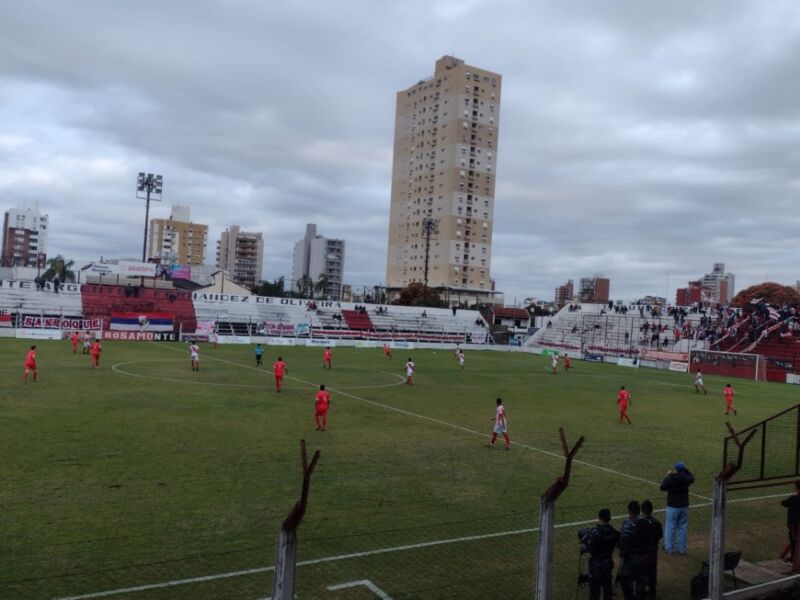 Guaraní derrotó a Independiente y es semifinalista del Provincial 1 1 - Guaraní derrotó a Independiente