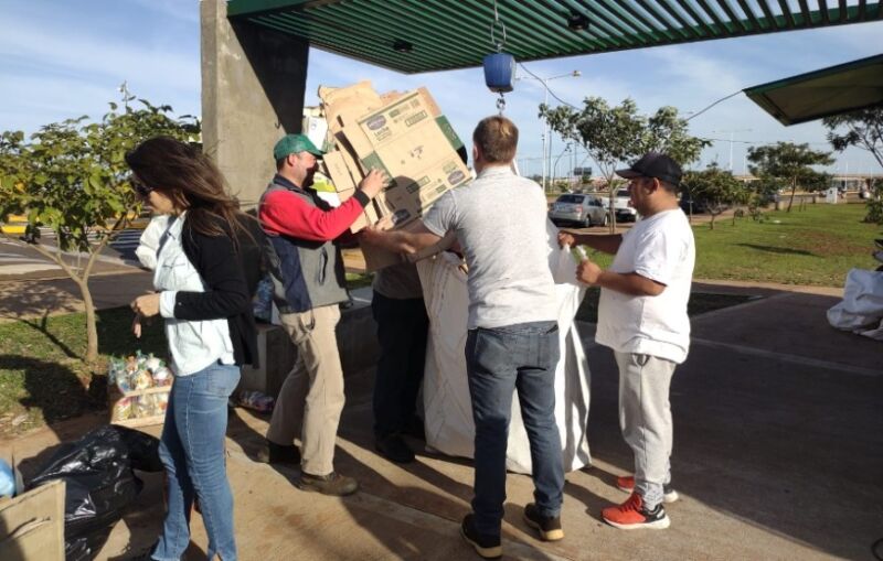 Jóvenes acoplaron más de dos toneladas y media de residuos reciclables en Posadas 2 4 - Jovenes acoplaron mas de dos 2 - 3