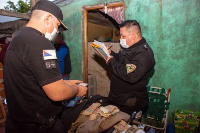 Capturaron a un hombre por cuatro hechos delictivos 3 6 - cuatro hechos delictivos 1 - 5