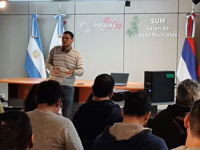 Posadas: entregarán las certificaciones de manipulación de alimentos con validez nacional 2 4 - entregaran las certificaciones 2 - 3