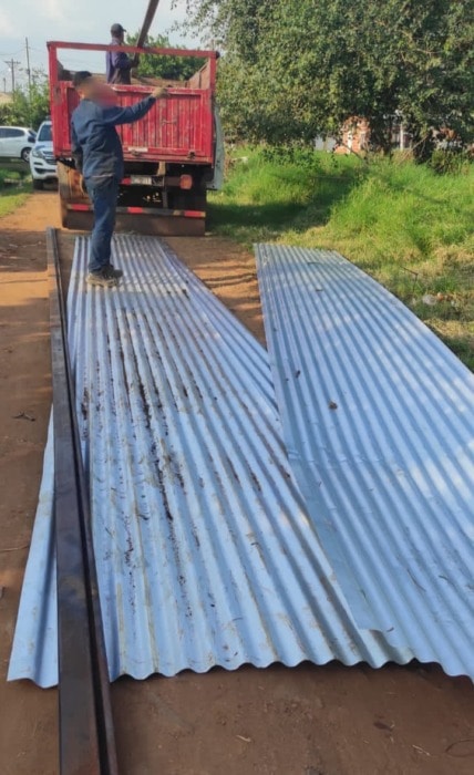 Hallaron en un malezal materiales de construcción robados de un corralón 1 2 - materiales de construccion robados1 - 1
