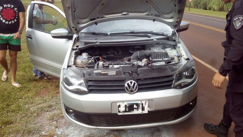 Apóstoles: extinguieron a tiempo principio de incendio de un auto en plena ruta