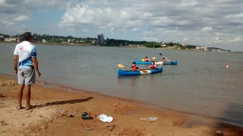 Comenzaron con las clases de canotaje en El Brete