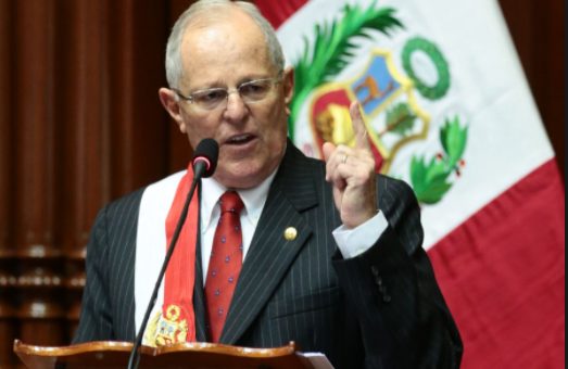 Perú: un día antes de su juicio político, Pedro Pablo Kuczynski renunció a la presidencia