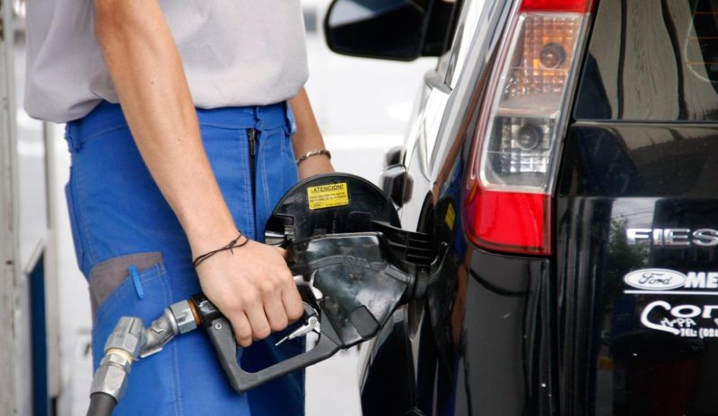 YPF se suma a Shell y Axion: aumenta el precio de sus naftas un 3%