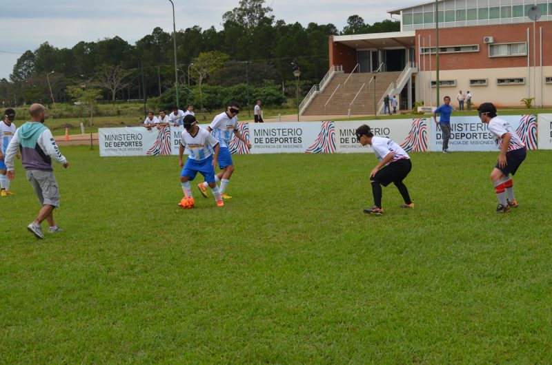Fútbol para ciegos: Los Magos siguen sumando experiencia